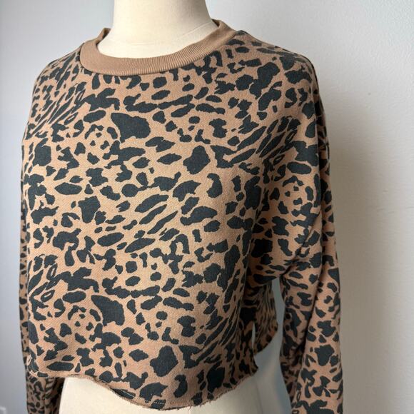 Socialite Leopard Print Cropped Sweatshirt - Size Small - Picture 2 of 5